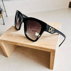 DOLCE & GABBANA Womens Sunglasses DG4384